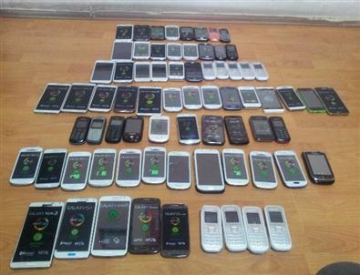 Kars’ta 72 Adet Kaçak Cep Telefonu Ele Geçirildi