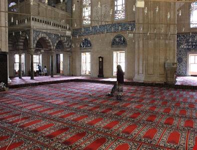 Selimiye Camii’nde Ziyarete Ayrılan Alana Vatandaştan Tepki