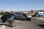 Muradiye’de Trafik Kazası; 4 Yaralı