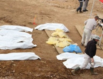 IŞİD'in toplu mezarları bulundu