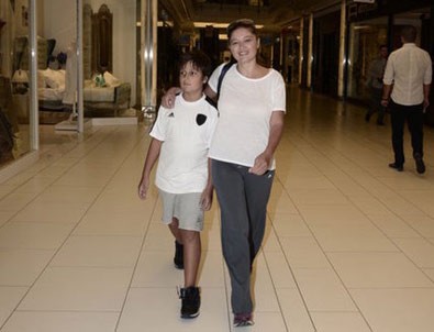 Nurgül Yeşilçay'ı sinirlendiren soru