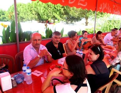 Sarıgöl'de Okul Müdürü’ne Veda Yemeği