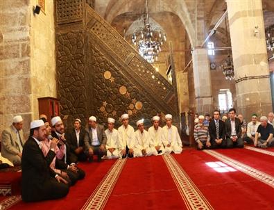 Aksaray'da Hafızlara Sertifikaları Verildi