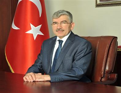 (düzeltme) Medeniyet Üniversitesi Rektörü, Chp’li Özkes’in İddialarını Yalanladı