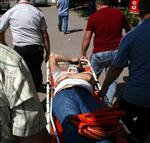 VAGON - Görme Engelli Vatandaş, Hareket Etmeye Hazırlanan Metronun Vagonlarının Arasına Düştü