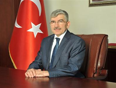 Medeniyet Üniversitesi Rektörü, Chp’li Özkes’in İddialarını Yalanladı