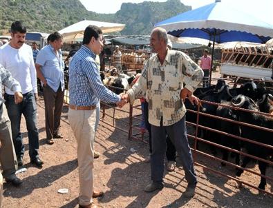 Kepez’den Antalya’ya Kurban Pazarı