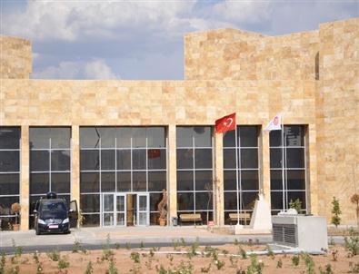 Camiyi Diyanet, Cemevini Hayırseverler Yapacak