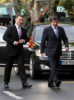 BAŞBAKANLIK MERKEZ BİNA - Davutoğlu, Makedonya Başbakanı Gruevskı’yi Resmi Törenle Karşıladı