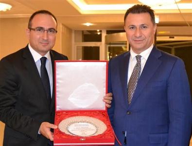 Ekoavrasya’dan Makedonya Başbakanı Gruevski’ye Şükran Plaketi
