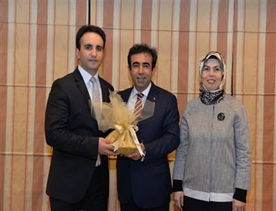 Vali Güzeloğlu ve Eşi, Tayini Çıkan Mülki İdare Amirleriyle Veda Yemeğinde Bir Araya Geldi