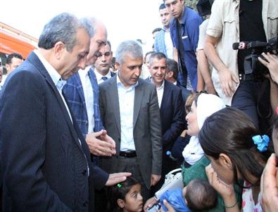 Başbakan Yardımcısı Kurtulmuş ve Bakanlar Suriyelileri Ziyaret Etti