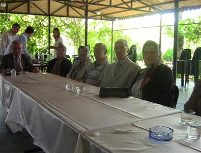 Bir Yastıkta Elli Yıl