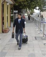 KISA MESAFE - Üniversite Öğrencileri Yht'yi Tercih Ediyor