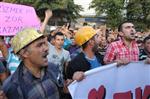 MADEN İŞÇİSİ - 10 Saatlik Yol Yürüyerek İşten Çıkarmaları Protesto Ettiler