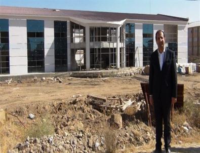 Erciş Yeni Gençlik Merkezine Kavuşuyor