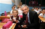 DİŞ FIRÇALAMA - Karşıyaka'da 10 Bin Öğrenciye Diş Seti