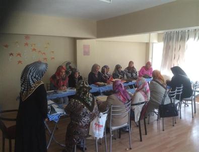 Manisalı Kadınlar Kur’an-ı Kerim Öğreniyor