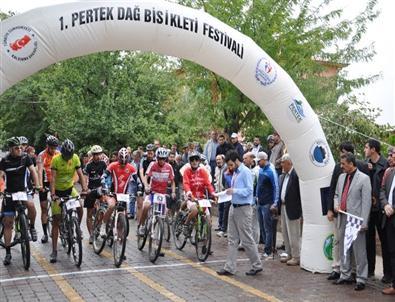 Tunceli’de Dağ Bisikleti Festivali Düzenlendi