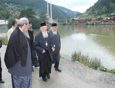 Fener Rum Patriği Bartholomeos Uzungöl’ü Gezdi