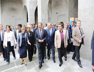 Model Şehir, Örnek Başkan