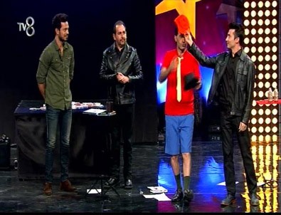 Sihirbaz Dragon'dan Muhteşem İlizyon Gösterisi