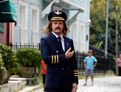 Uzun saçlı kel geliyor