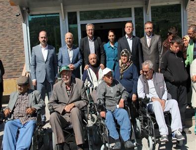 Bedensel Engellilere  Bayram Hediyesi