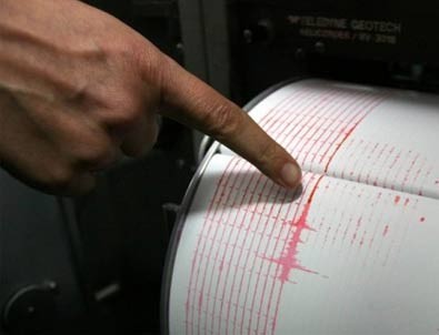 Antalya ve Ege'de korkutan depremler
