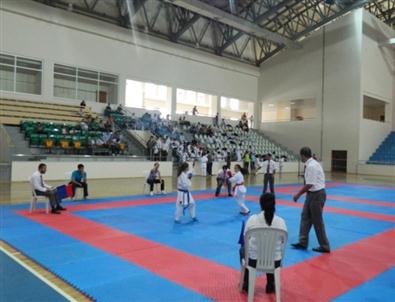 Geleneksel 'bingöl Balı Karate Turnuvası'Başlıyor