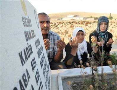 (özel Haber) Şehit Er Mezarı Başında Anıldı