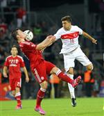 TAYE TAIWO - Adı Büyük Maaşı Küçük