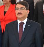 MEYDAN MUHAREBESİ - Başkan Çelik, Manisa'nın Kurtuluş Günü'nü Kutladı