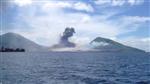 PATLAMA ANI - Papua Yeni Gine'de Yanardağın Patlama Anı Görüntülendi