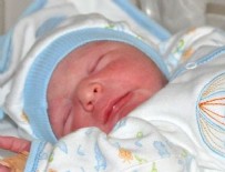 KADIN DOĞUM UZMANI - 2015'in ilk bebekleri dünyaya geldi
