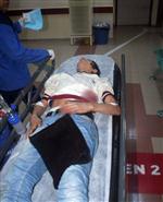 15 Yaşındaki Çocuk Sokak Ortasında Bıçaklandı