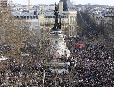 Teröre karşı Paris yürüyüşü