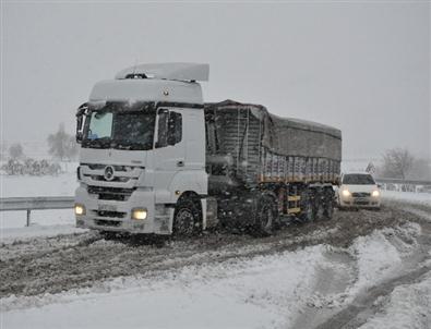 (özel Haber) Gelenbe Yolu Tedbir Amaçlı Kapatılıp Önlemler Alındıktan Sonra Tekrar Açıldı