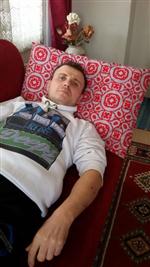 NECATI ÇELIK - Köpeklerin Saldırısına Uğradı, Hastanelik Oldu