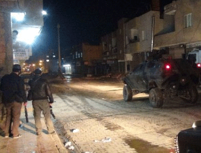 Nusaybin’de olaylar çıktı: 2 polis yaralı