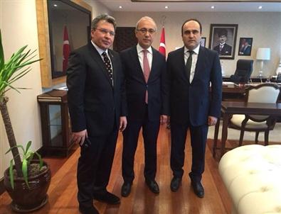 Bayburt Milletvekili Bünyamin Özbek, Ulaştırma, Denizcilik ve Haberleşme Bakanı Lütfü Elvan İle Görüştü