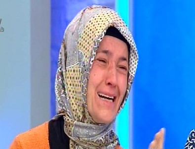 Kayıp kocası için isyan etti