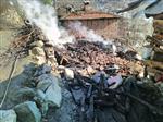 AHŞAP EV - Kastamonu’da Çıkan Yangınlarda İki Aile Evsiz Kaldı