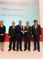 DERYA BAKBAK - Şahinbey Belediyesi'ne Birincilik Ödülü