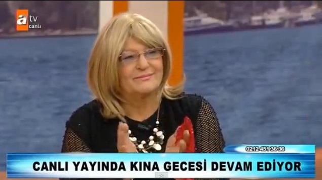Zahide Yetiş'in Annesi Ayten Hanım Hayatını Kaybetti!
