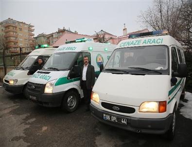 Gölbaşı Belediyesi Acılara Ortak Oluyor