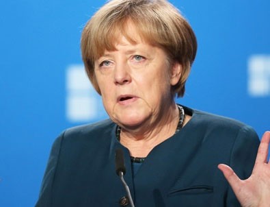 Merkel müslümanlara garanti verdi!