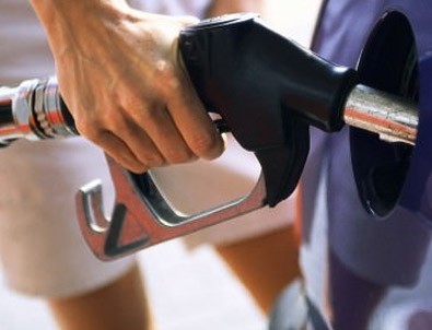 Petrol bile sudan ucuz!