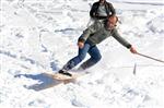 Petran Kayak Şenliği İlginç Görüntülere Sahne Oldu