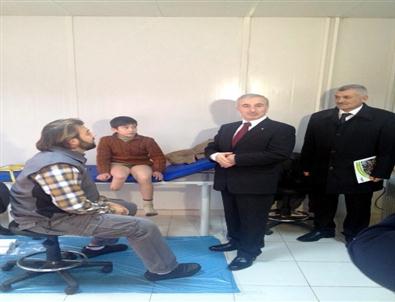 Vali Kamçı, Suriyeli Çocukların Sevincine Ortak Oldu